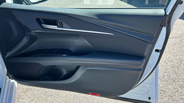 Used 2025 Toyota Camry LE FWD image 10