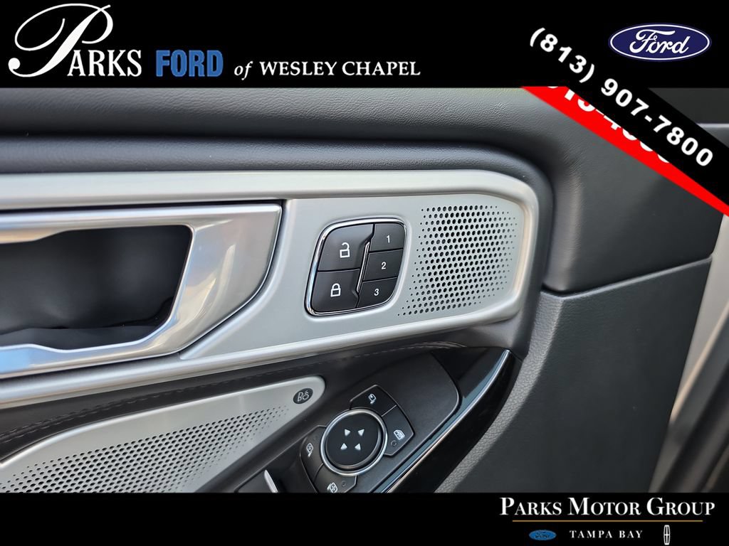 Certified 2023 Ford Explorer Platinum w/ Technology Package AWD/4WD image 19
