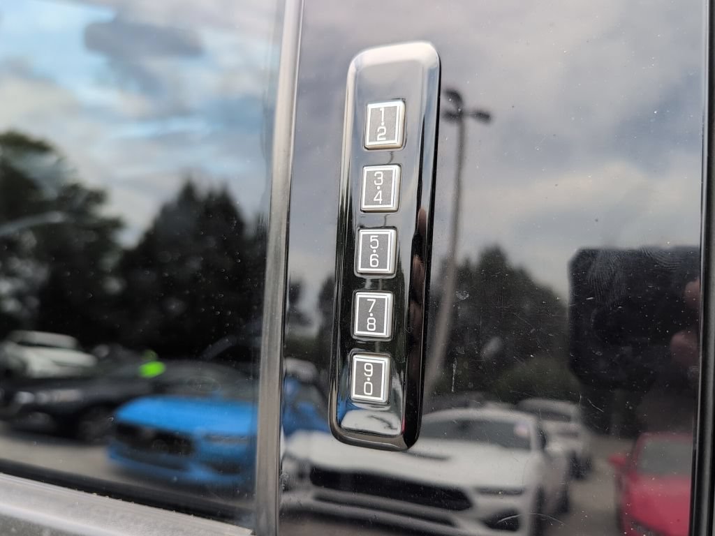 Certified 2019 Ford F150 XLT w/ Equipment Group 302A Luxury AWD/4WD image 8