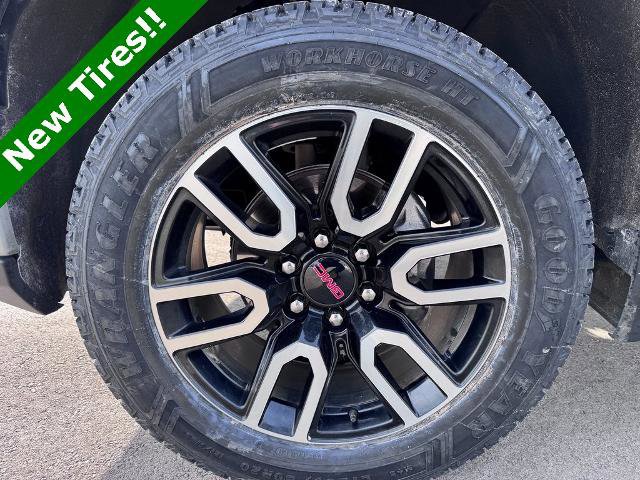 Used 2023 GMC Sierra 1500 AT4 w/ AT4 Premium Package image 10