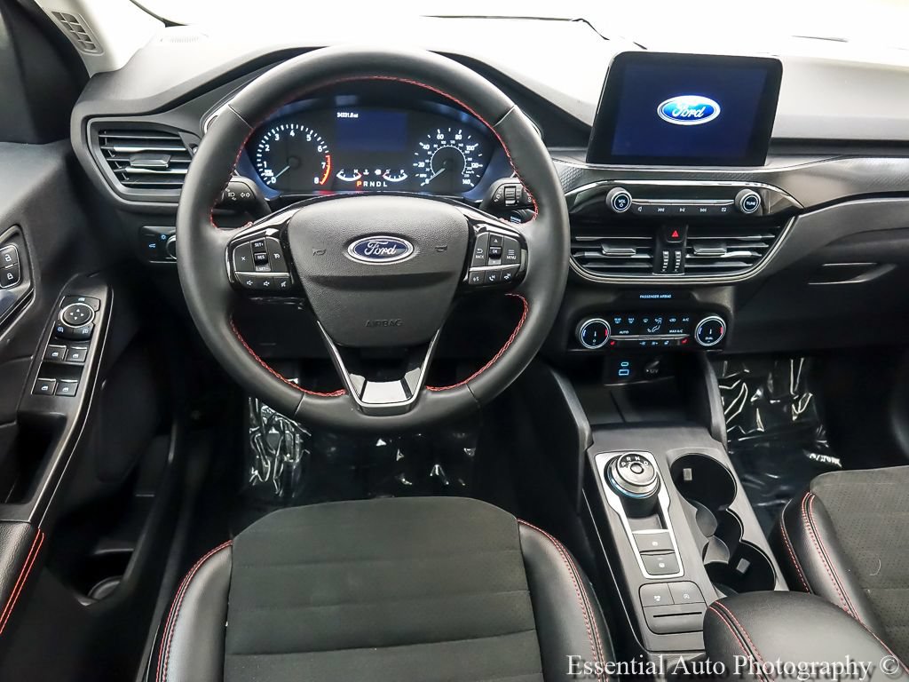 Certified 2022 Ford Escape SEL w/ SEL Stealth AWD Package image 14