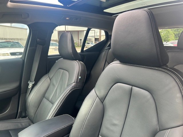 Used 2023 Volvo XC40 B5 Ultimate w/ Protection Package Premier AWD/4WD image 7