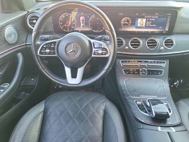 Used 2020 Mercedes-Benz E 350 Sedan image 4