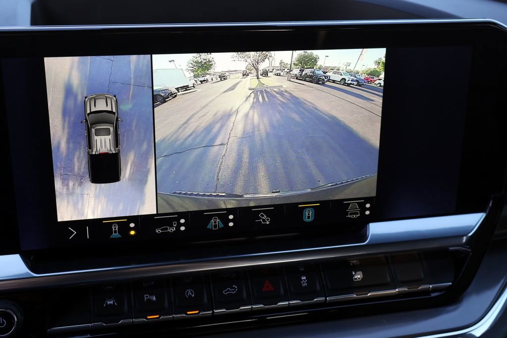 Used 2023 Chevrolet Silverado 1500 High Country w/ Technology Package image 7