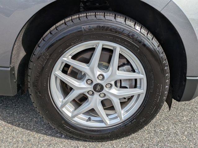 Certified 2024 Ford Edge SEL w/ Convenience Package AWD/4WD image 11