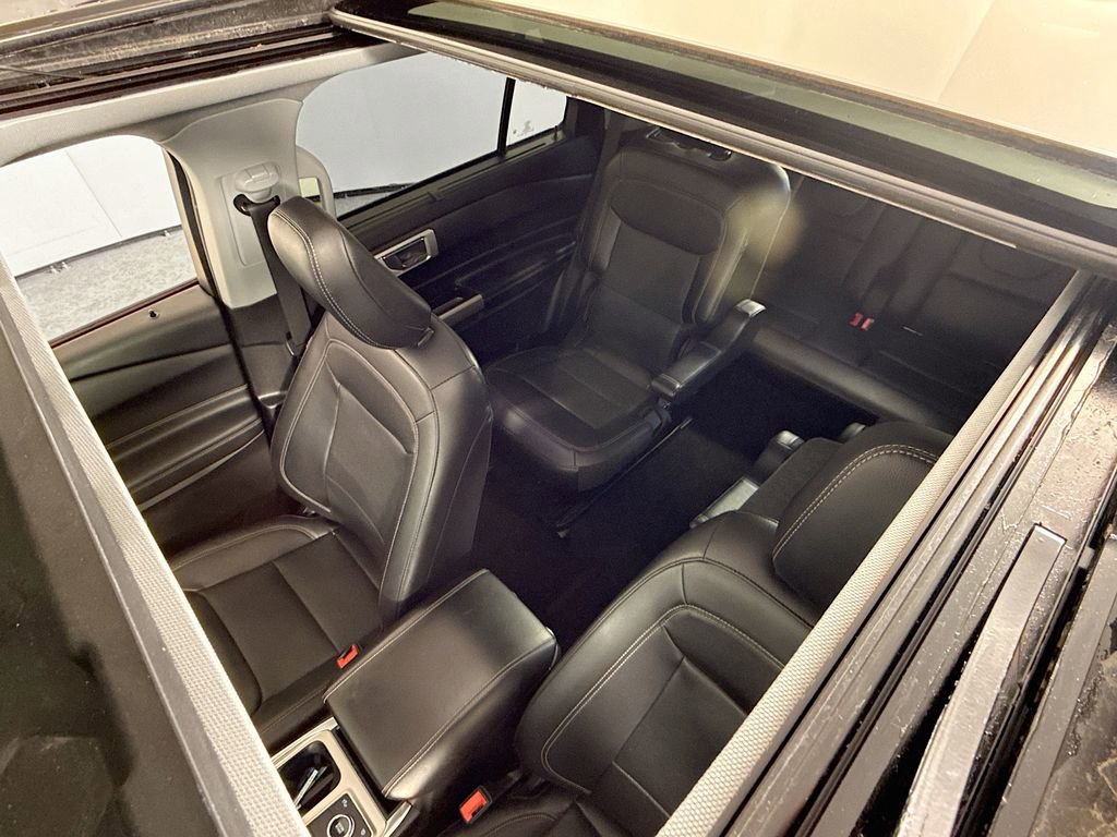 Certified 2023 Ford Explorer Limited w/ Limited Technology Package image 23