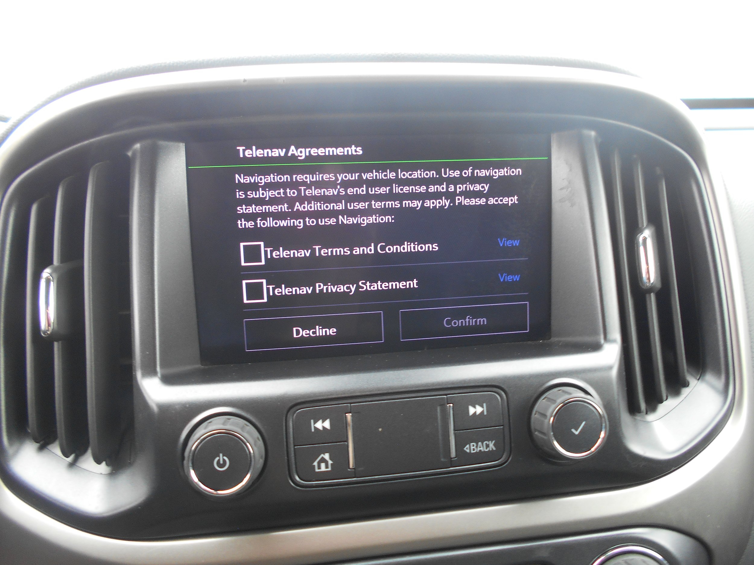 Used 2021 Chevrolet Colorado Z71 w/ Safety Package AWD/4WD image 12