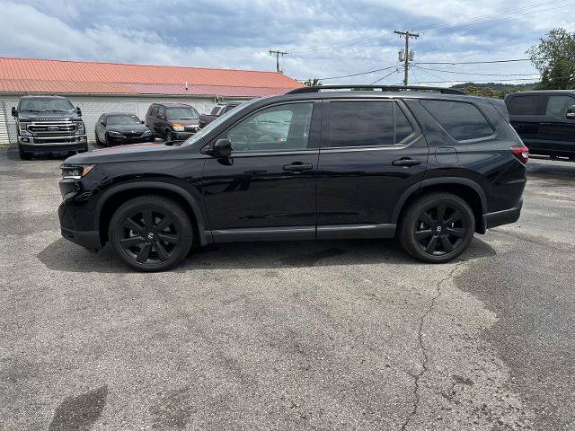 Used 2025 Honda Pilot Black Edition image 3