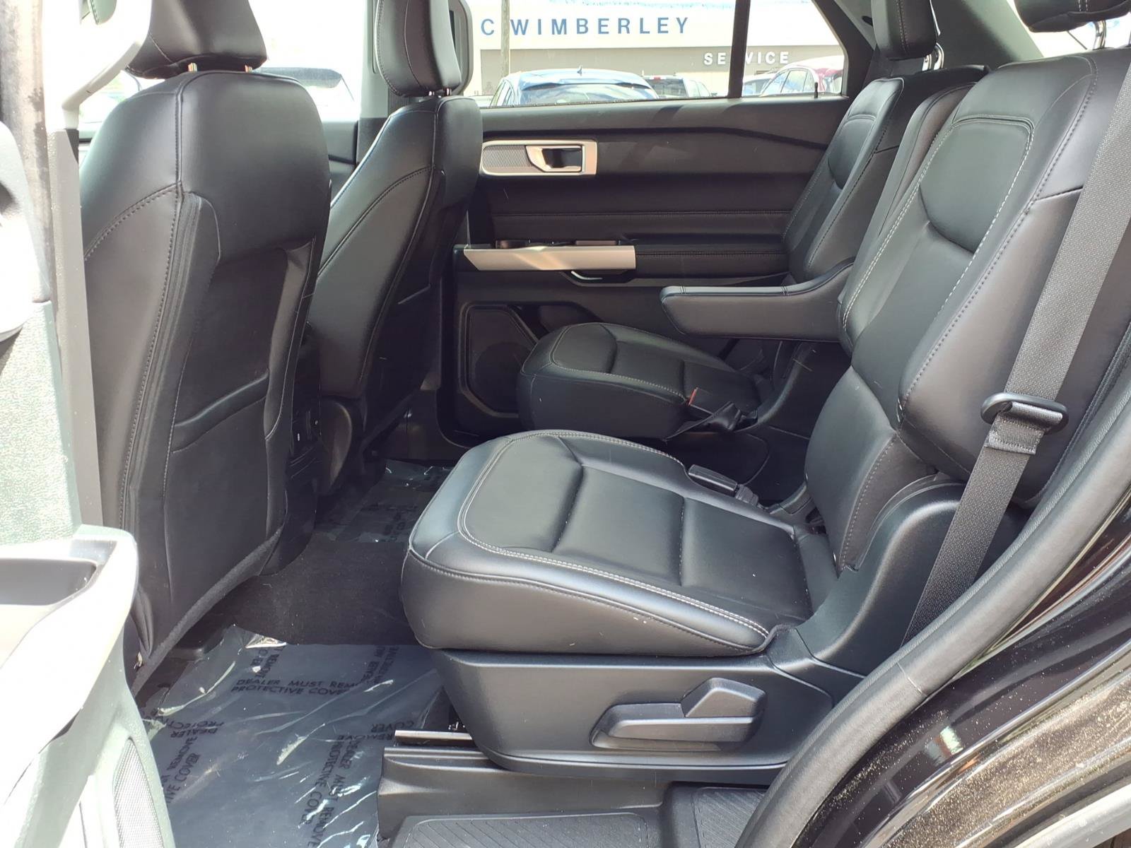 Certified 2024 Ford Explorer XLT w/ Equipment Group 202A AWD/4WD image 10