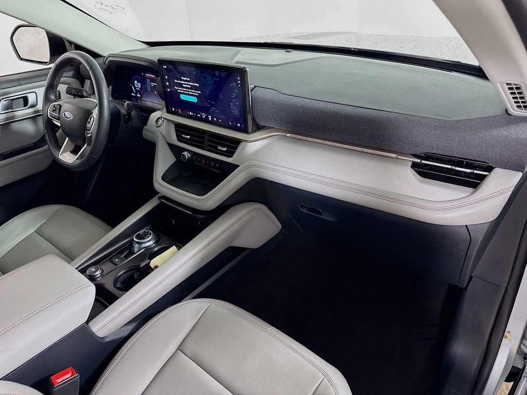 Certified 2025 Ford Explorer Active w/ Active Comfort Package image 30