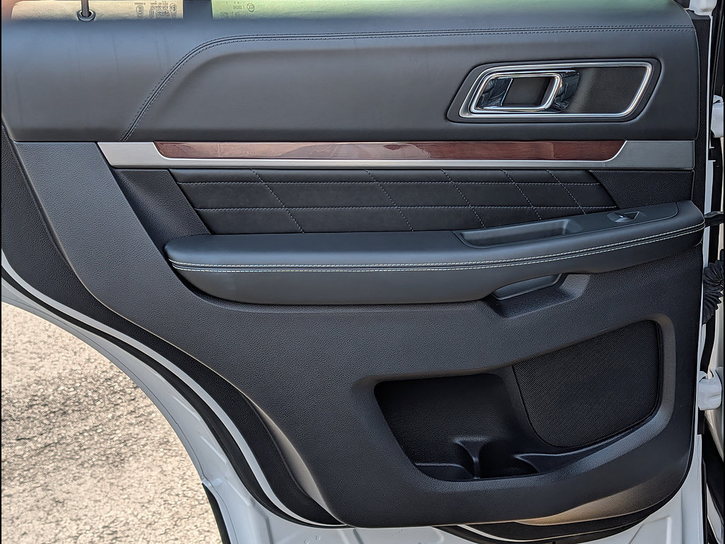 Certified 2019 Ford Explorer Platinum AWD/4WD image 31