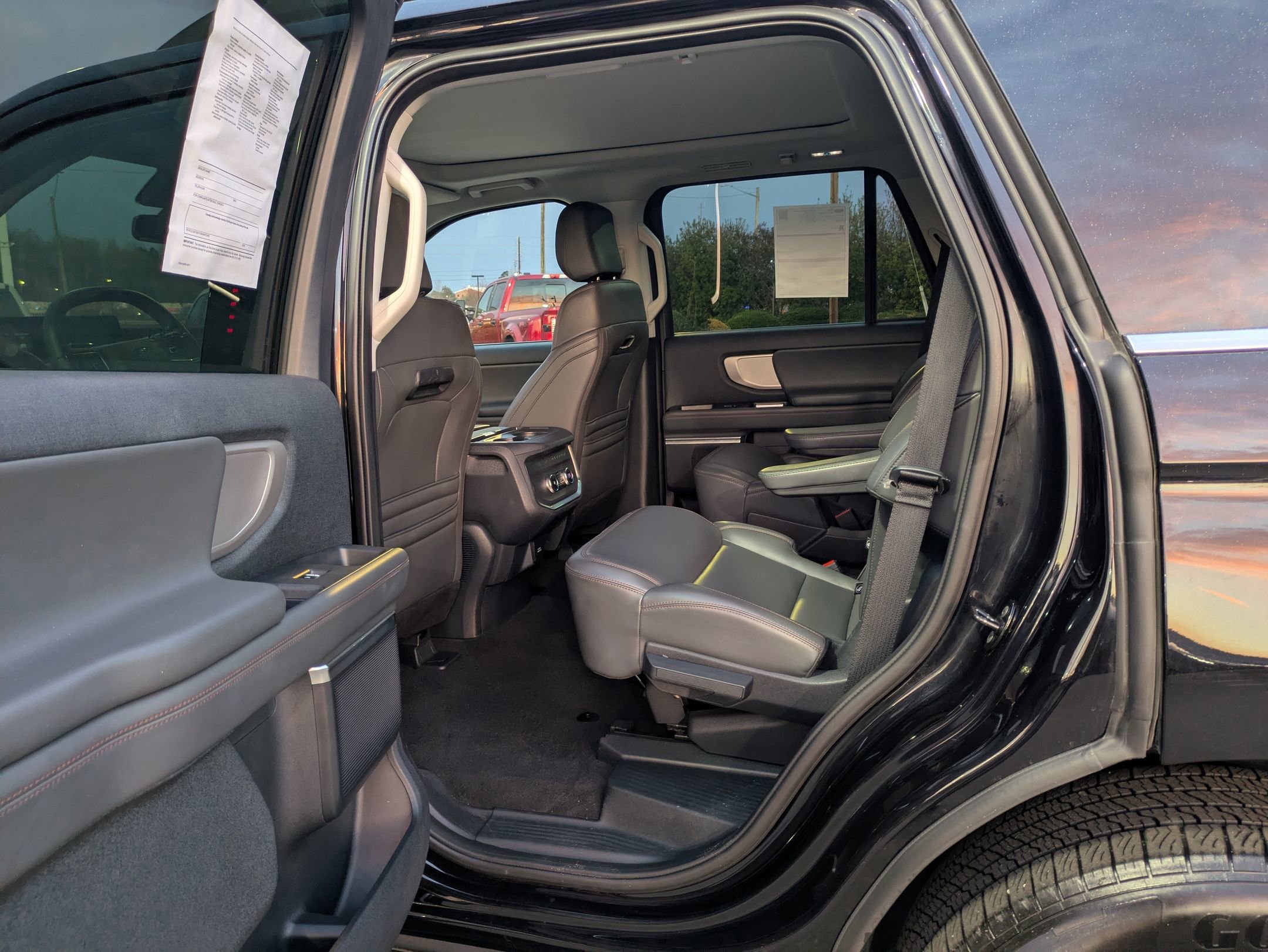 Certified 2025 Ford Expedition Active image 32