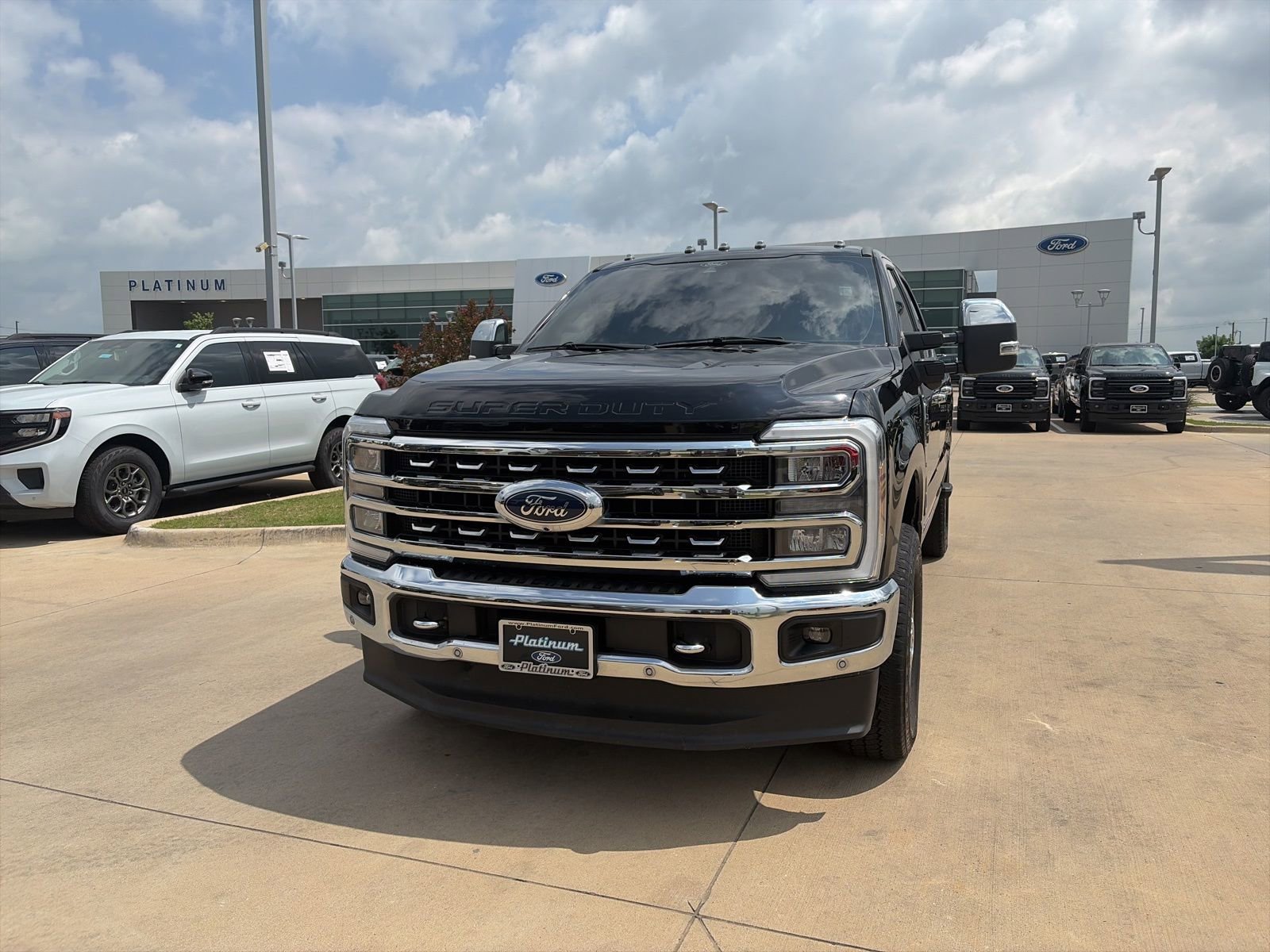 Certified 2024 Ford F250 Lariat w/ Lariat Ultimate Package AWD/4WD image 27