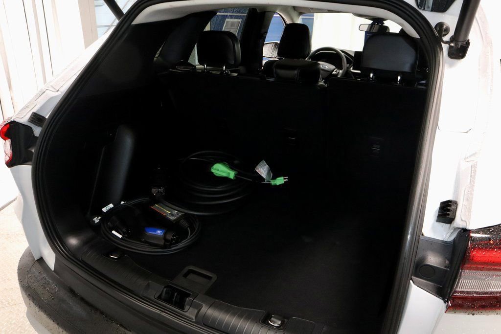 Certified 2023 Ford Escape SE image 16