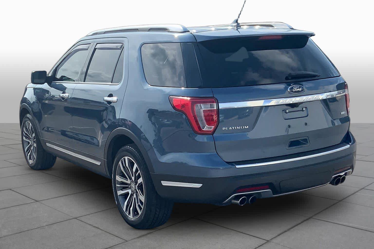 Certified 2018 Ford Explorer Platinum AWD/4WD image 11