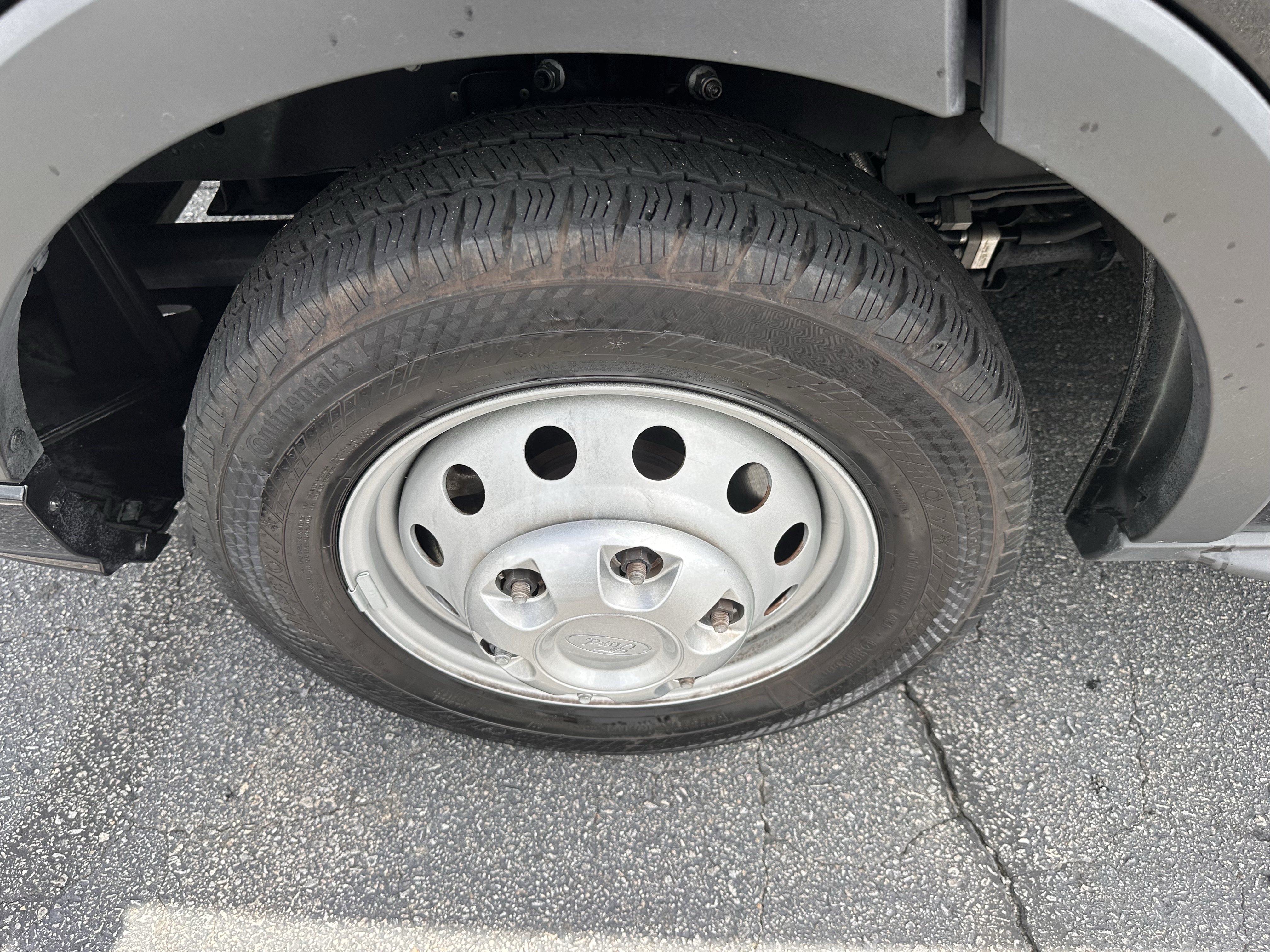 Certified 2025 Ford Transit 350 XLT RWD image 25