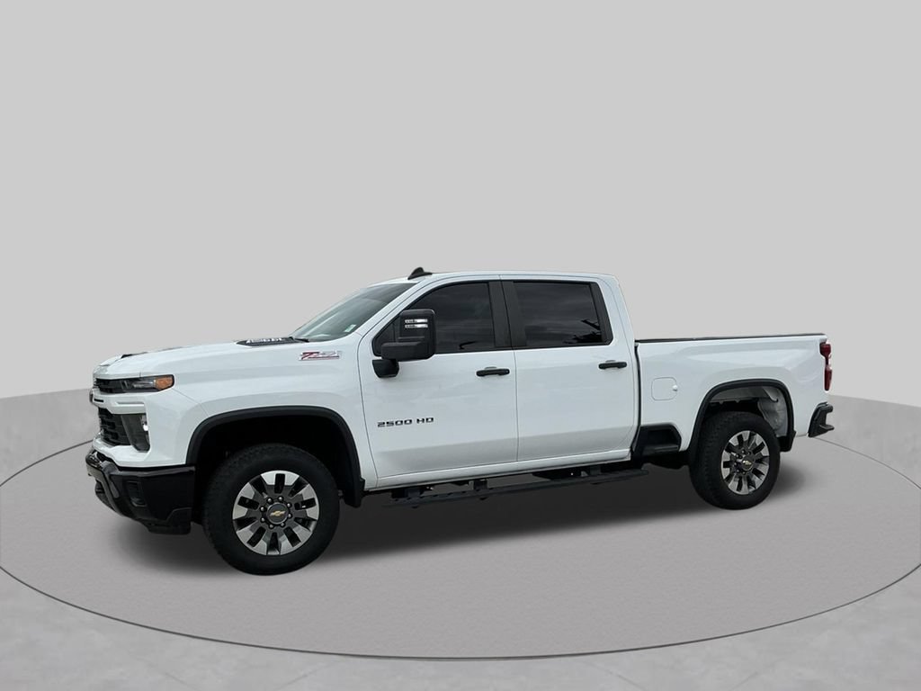 Used 2024 Chevrolet Silverado 2500 Custom w/ Custom Convenience Package AWD/4WD image 3