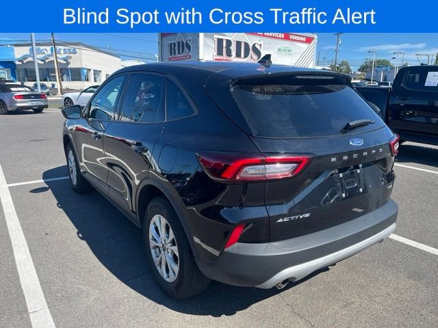 Certified 2025 Ford Escape Active AWD/4WD image 3