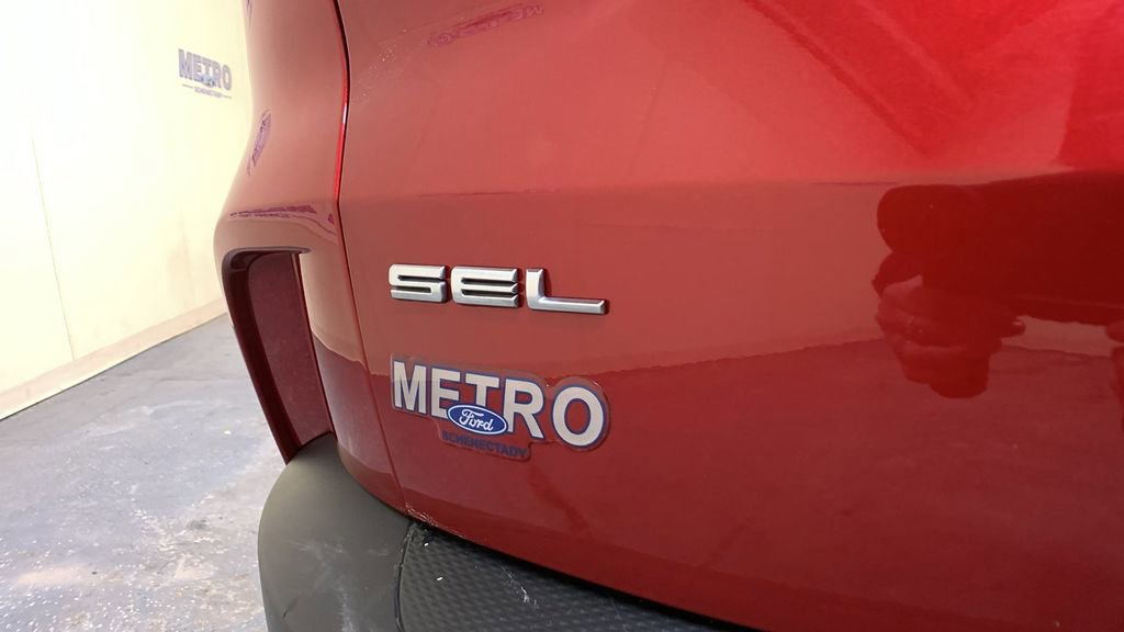 Certified 2022 Ford Escape SEL image 19