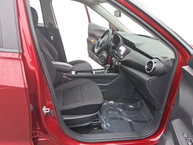 Used 2023 Nissan Kicks SV FWD image 17