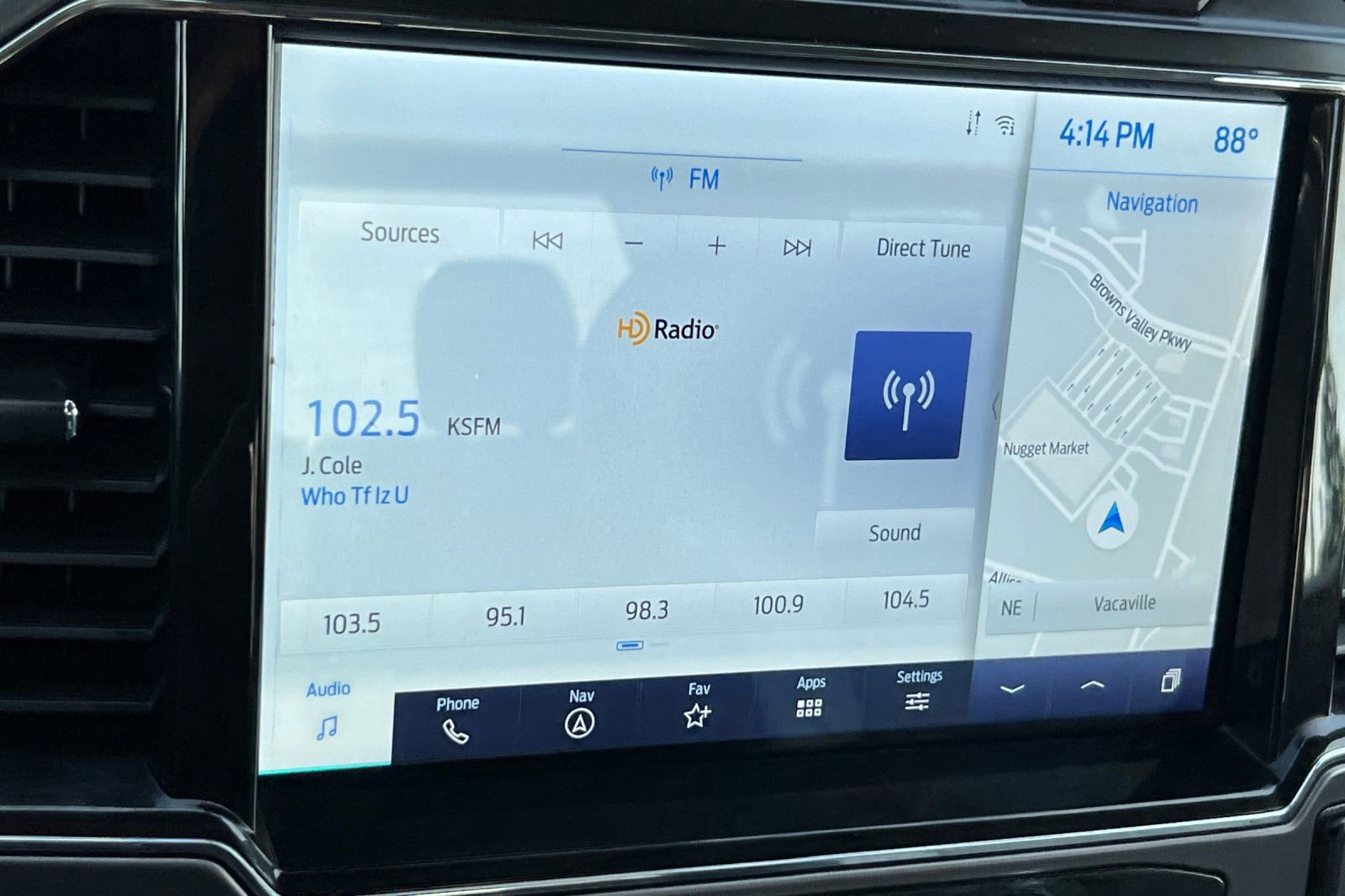 Certified 2022 Ford F250 Limited w/ FX4 Off-Road Package image 18