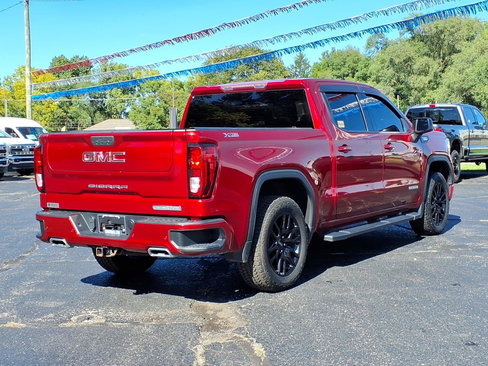 Used 2022 GMC Sierra 1500 Elevation w/ Driver Alert Package I AWD/4WD image 14