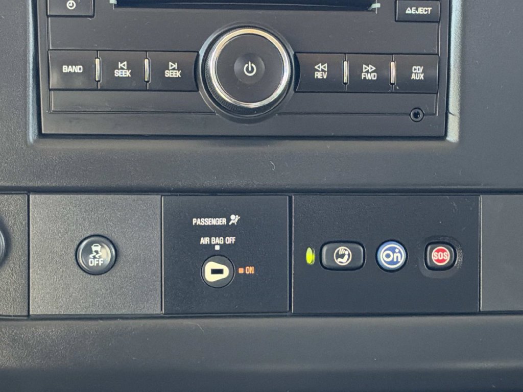 Used 2017 Chevrolet Express 3500 LT w/ LT Preferred Equipment Group RWD image 17