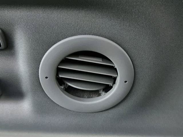 Certified 2024 Ford Explorer XLT RWD image 13