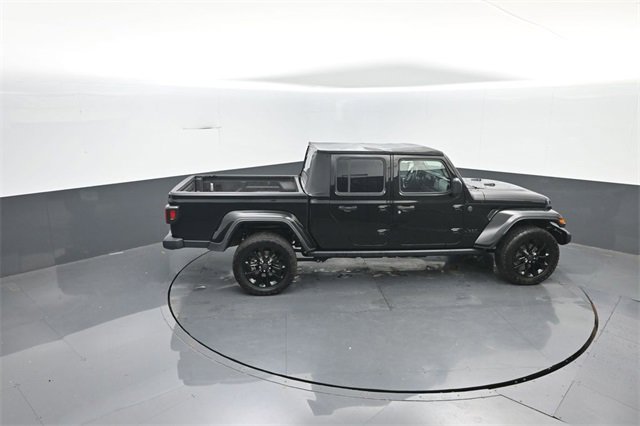 Used 2024 Jeep Gladiator Sport image 31