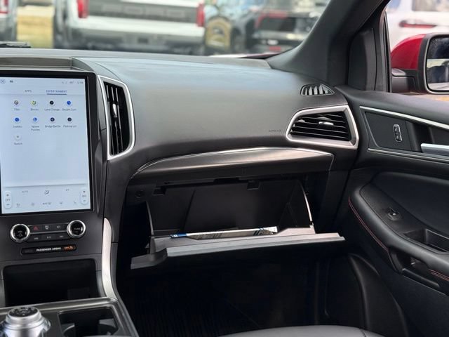 Certified 2024 Ford Edge ST-Line AWD/4WD image 30