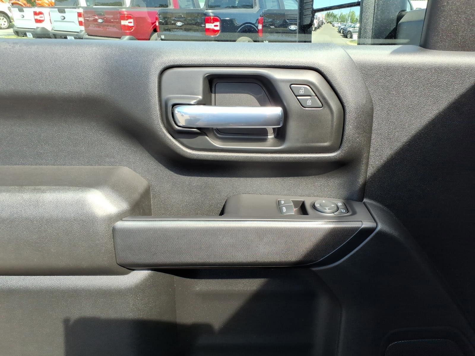 Used 2021 Chevrolet Silverado 2500 W/T w/ WT Convenience Package image 11