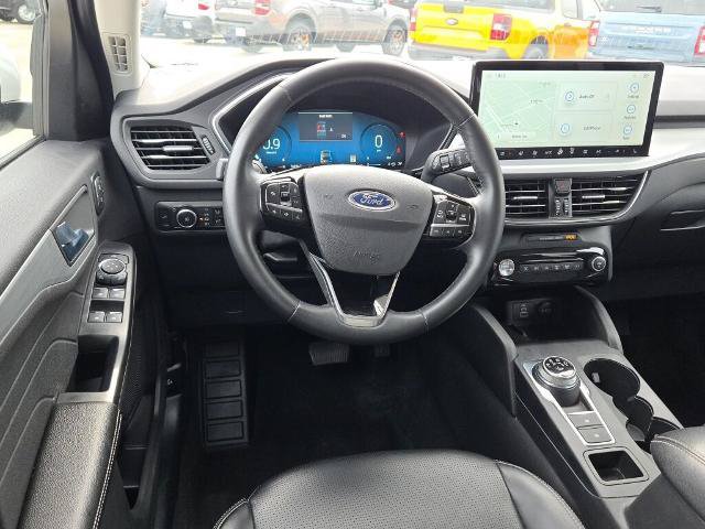 Certified 2024 Ford Escape Platinum AWD/4WD image 18