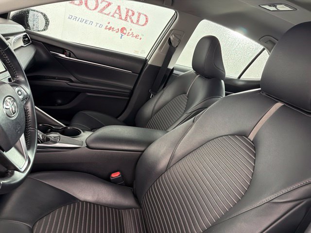 Used 2018 Toyota Camry SE FWD image 18