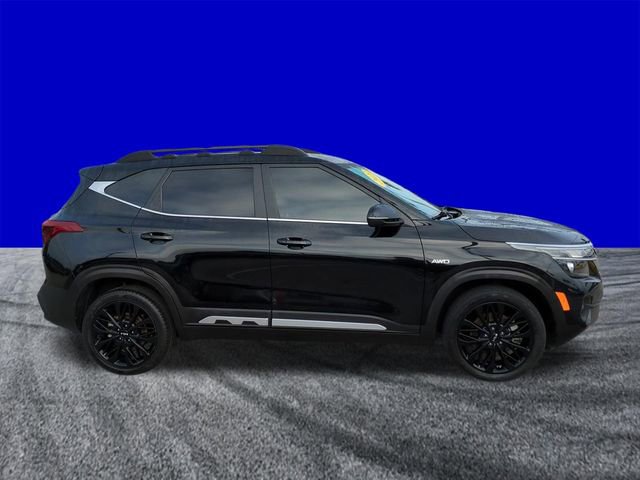 Used 2023 Kia Seltos Nightfall Edition AWD/4WD image 3