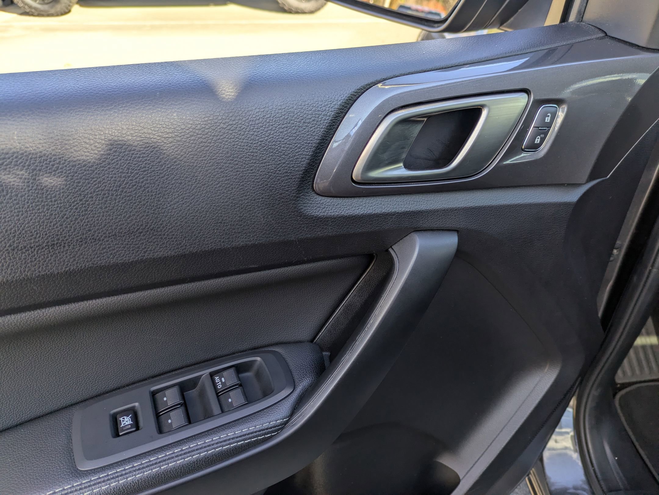 Certified 2020 Ford Ranger Lariat w/ Equipment Group 501A Mid image 17