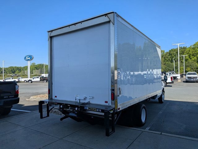 Certified 2024 Ford E-450 and Econoline 450 Super Duty w/ Power Windows & Locks Group RWD image 4