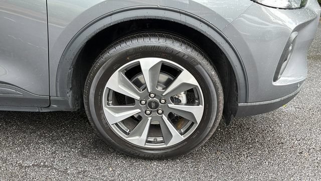 Certified 2024 Ford Escape Platinum AWD/4WD image 12