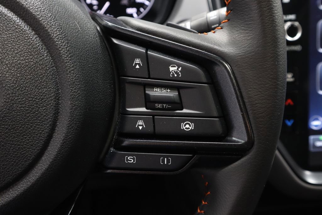 Used 2025 Subaru Crosstrek 2.5i Limited w/ Crosstrek Mirror Package image 31