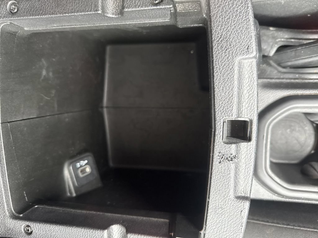 Used 2019 Jeep Wrangler Unlimited Sport S AWD/4WD image 35
