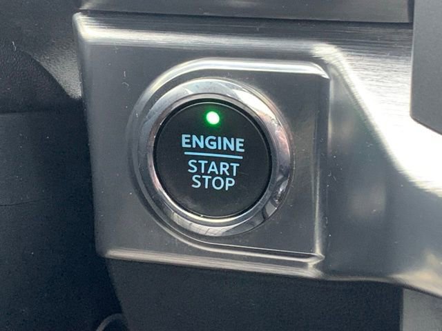 Certified 2022 Ford F150 Lariat w/ Equipment Group 502A High image 23