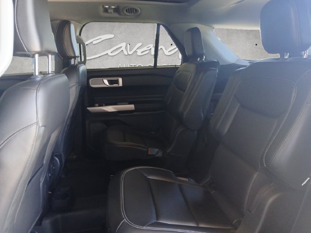 Certified 2024 Ford Explorer XLT w/ Equipment Group 202A RWD image 23