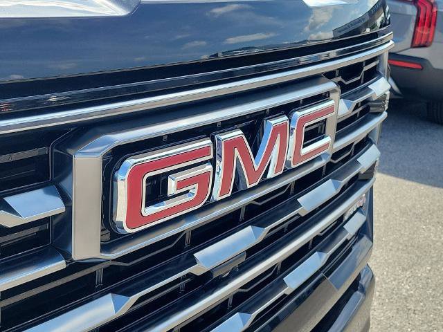 Used 2024 GMC Sierra 2500 AT4 w/ AT4 Premium Plus Package AWD/4WD image 8