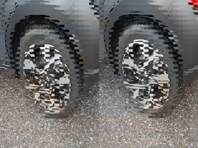 Used 2023 Hyundai Kona Limited image 8