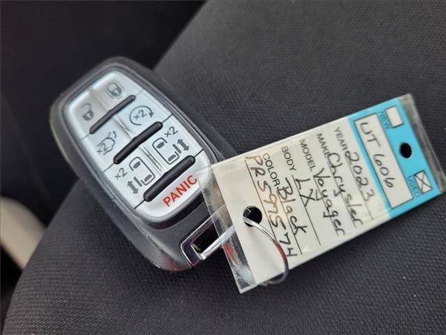 Used 2023 Chrysler Voyager LX FWD image 25