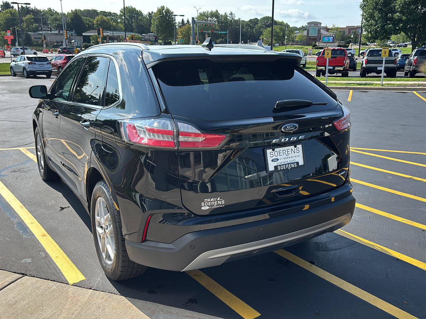 Certified 2023 Ford Edge SEL w/ Convenience Package AWD/4WD image 7