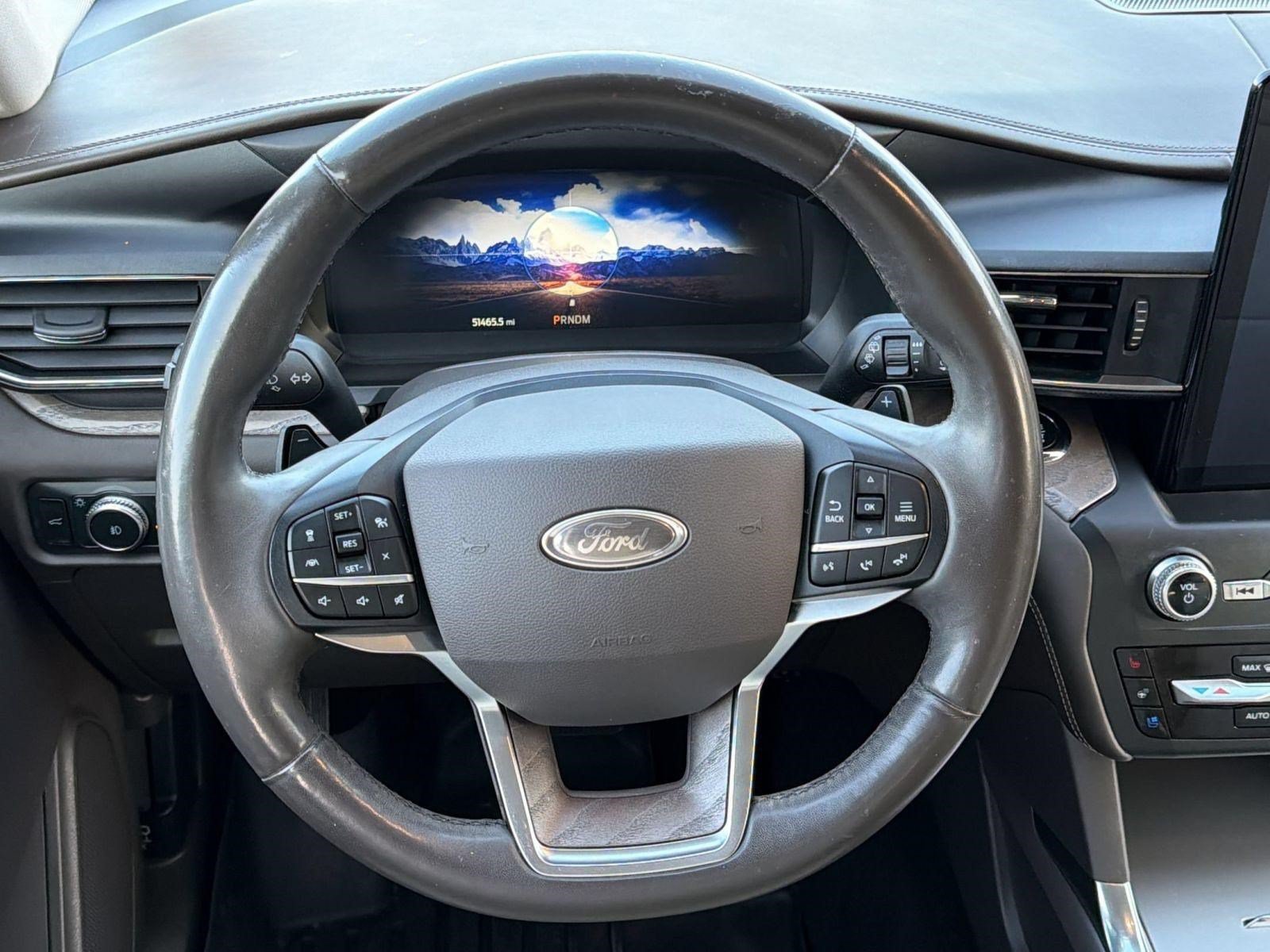 Certified 2020 Ford Explorer Platinum w/ Premium Technology Package AWD/4WD image 11