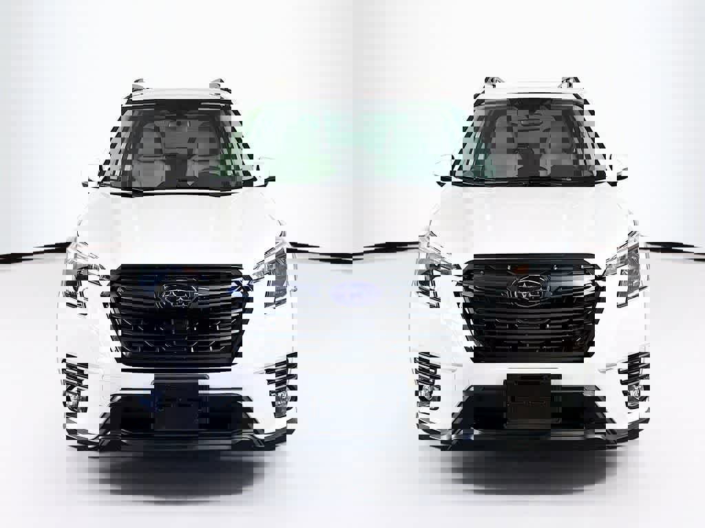Used 2023 Subaru Forester Limited image 8