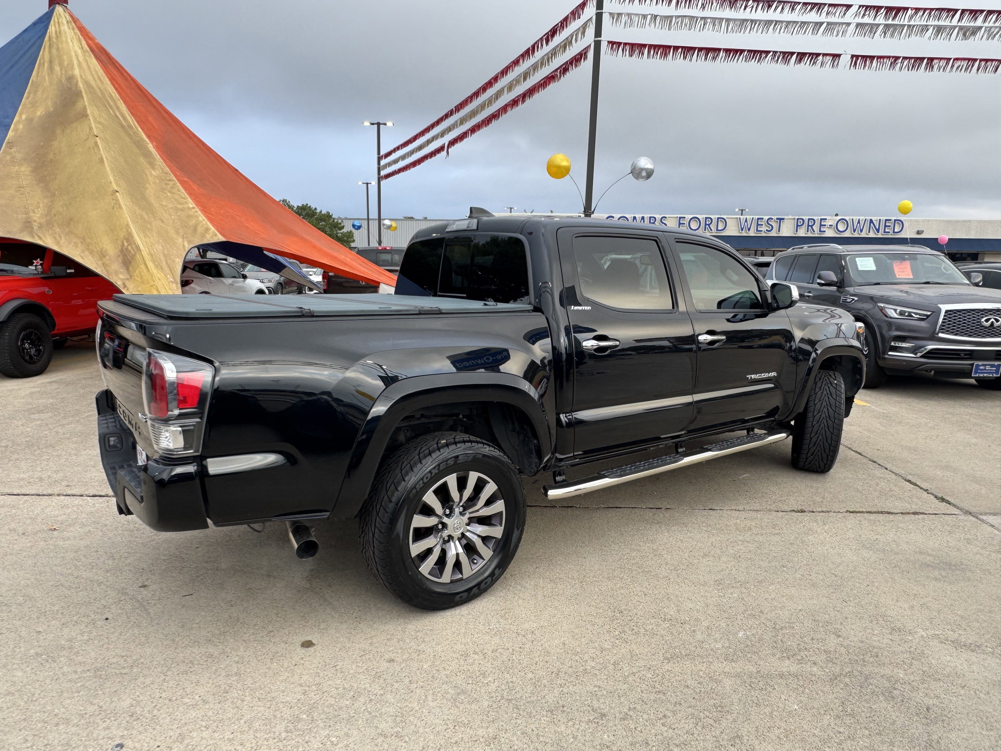 Used 2020 Toyota Tacoma Limited image 4