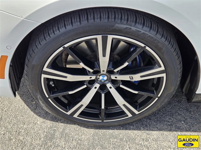 Used 2024 BMW 530i w/ M Sport Package image 11