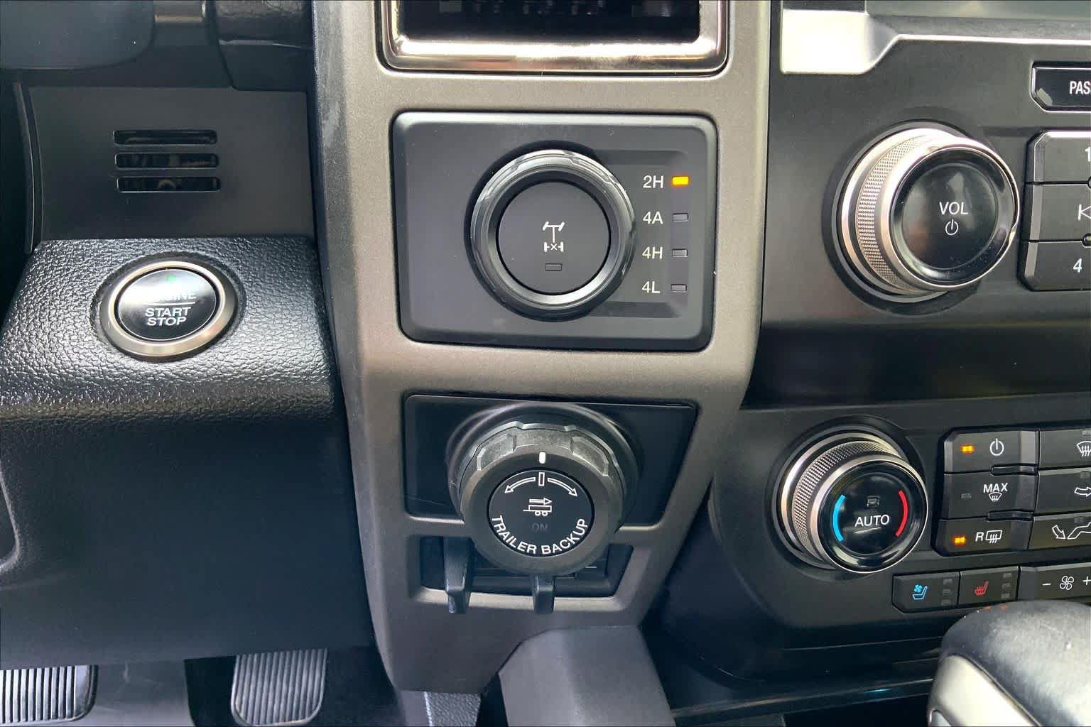 Certified 2019 Ford F150 Raptor w/ Equipment Group 802A Luxury AWD/4WD image 32